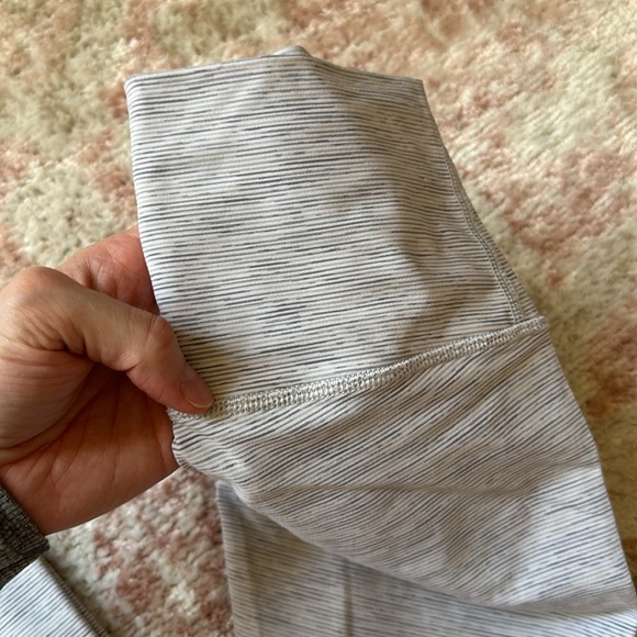 Lululemon Wunder Under Luxtreme leggings - Picture 2 of 7